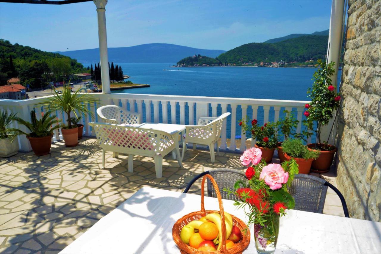 Apartments Okuka Tivat Eksteriør bilde