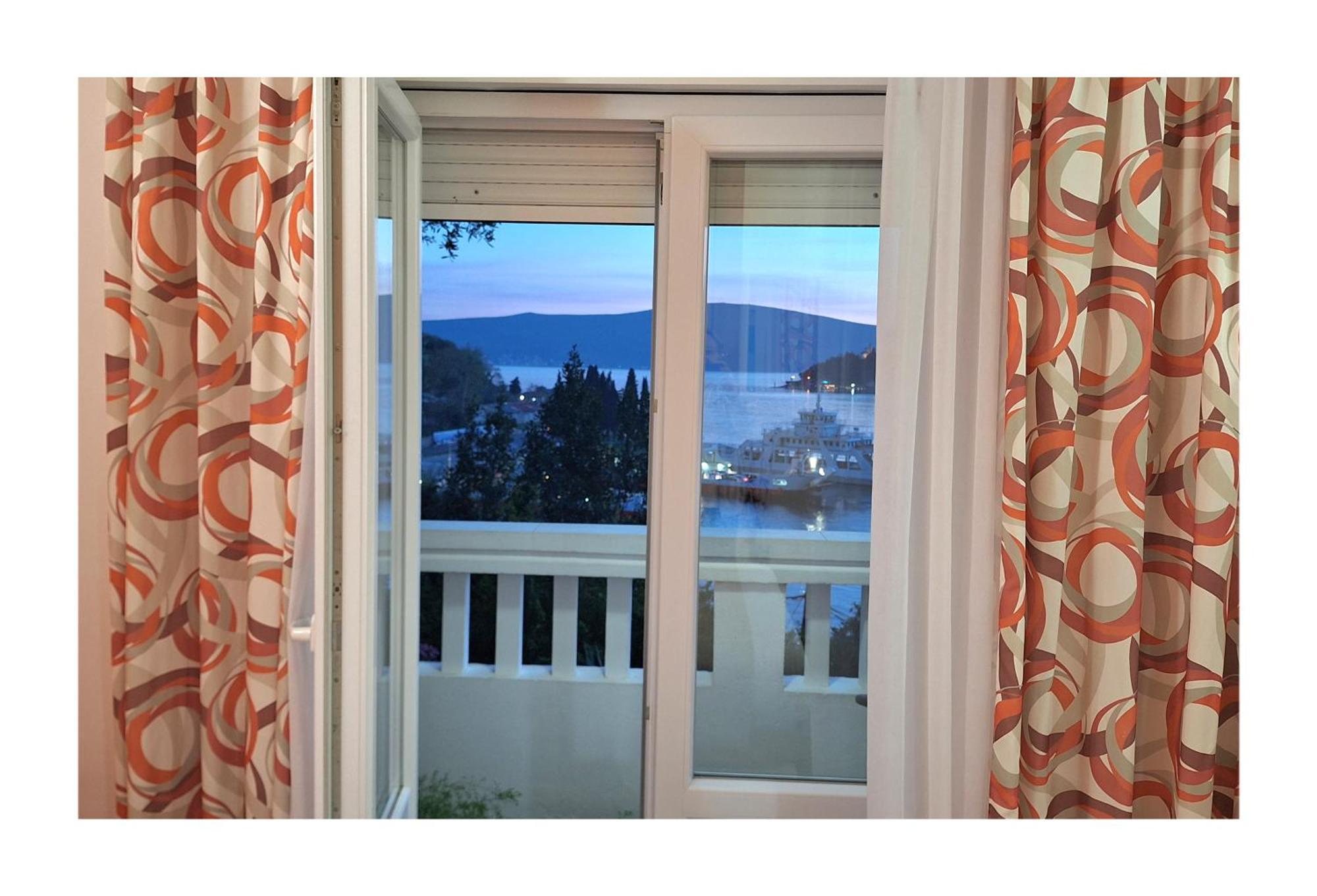 Apartments Okuka Tivat Eksteriør bilde