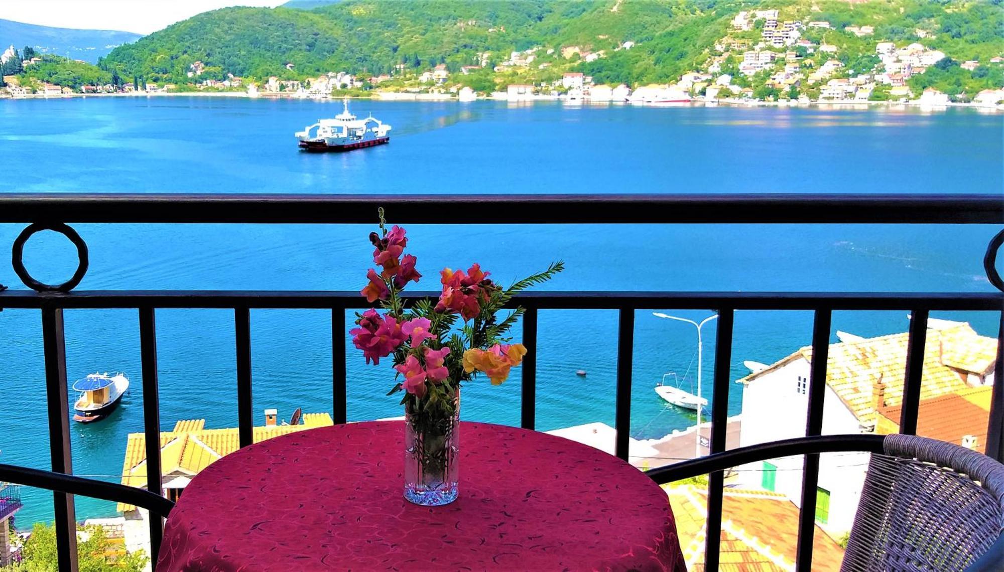 Apartments Okuka Tivat Rom bilde