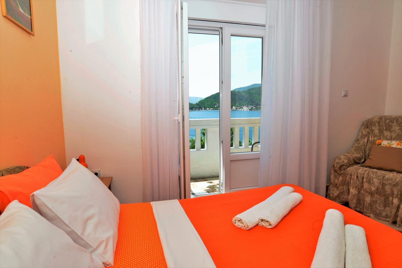 Apartments Okuka Tivat Eksteriør bilde